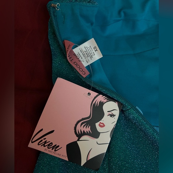 Vixen Jawbreaker Wiggle Dress in Turquoise Lurex by Micheline Pitt - Picture 3 of 4